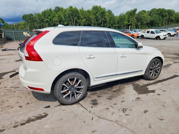 2016 VOLVO XC60