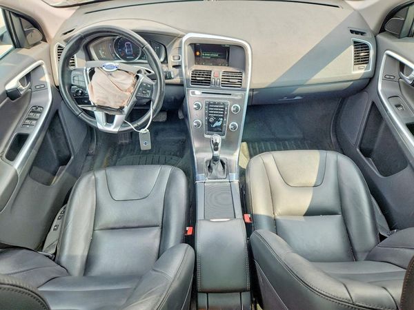 2016 VOLVO XC60