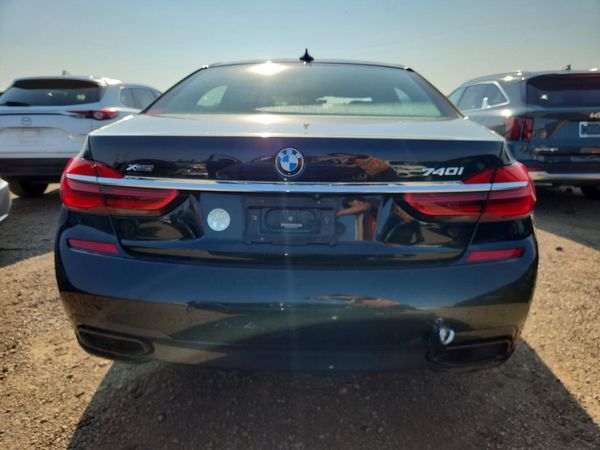 2017 BMW 740 xDrive