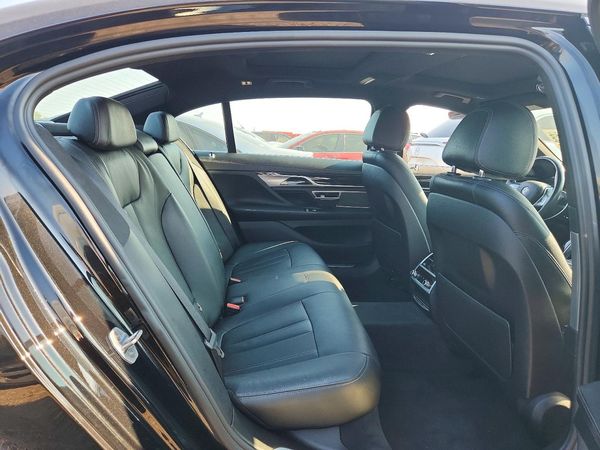 2017 BMW 740 xDrive