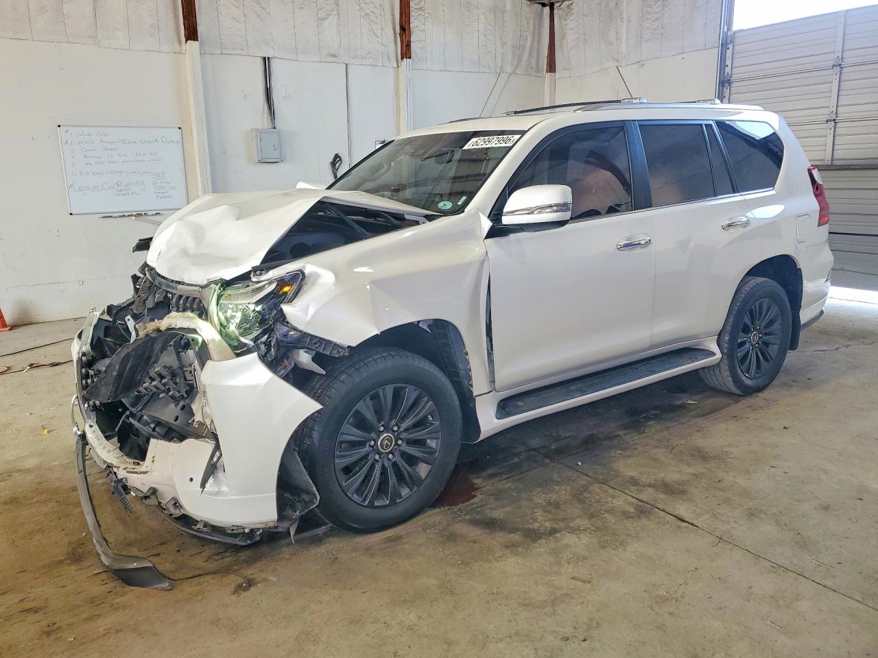 2022 LEXUS GX 460 Premium