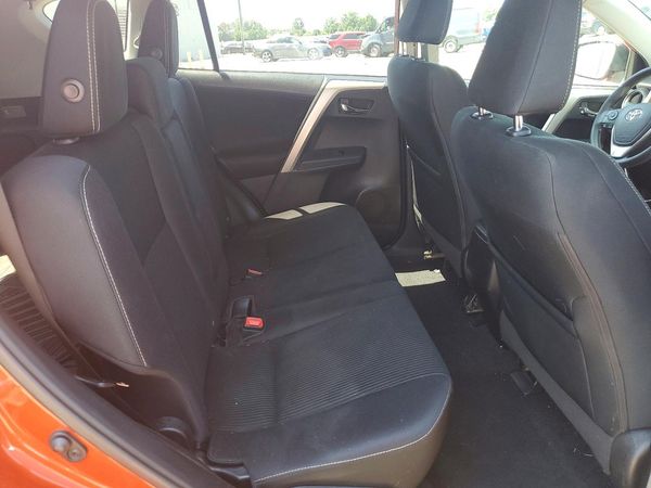 2015 TOYOTA RAV4 XLE (M Grade)