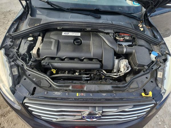 2016 VOLVO XC60