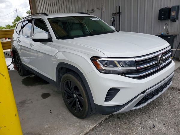 2022 VOLKSWAGEN ATLAS SE w/ Tech — Passenger 3/4