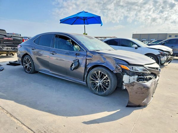 2019 TOYOTA CAMRY