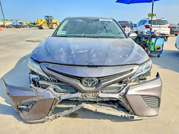 2019 TOYOTA CAMRY