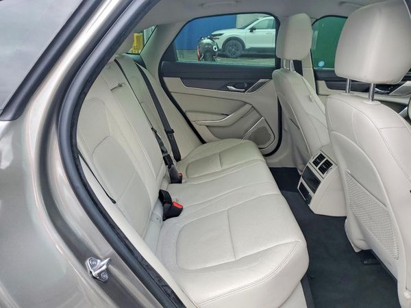2021 JAGUAR XF