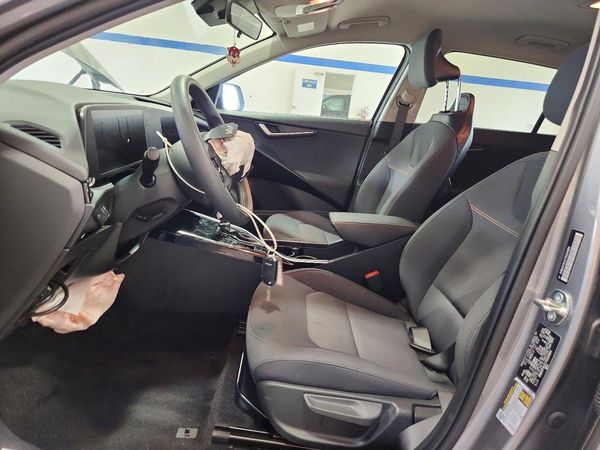 2026 KIA NIRO LX