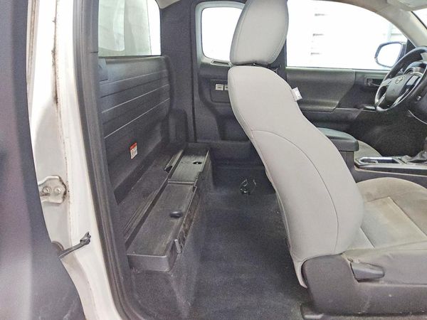 2016 TOYOTA TACOMA SR/SR5