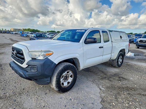 2017 TOYOTA TACOMA SR/SR5