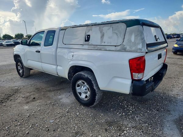 2017 TOYOTA TACOMA SR/SR5