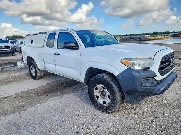2017 TOYOTA TACOMA SR/SR5