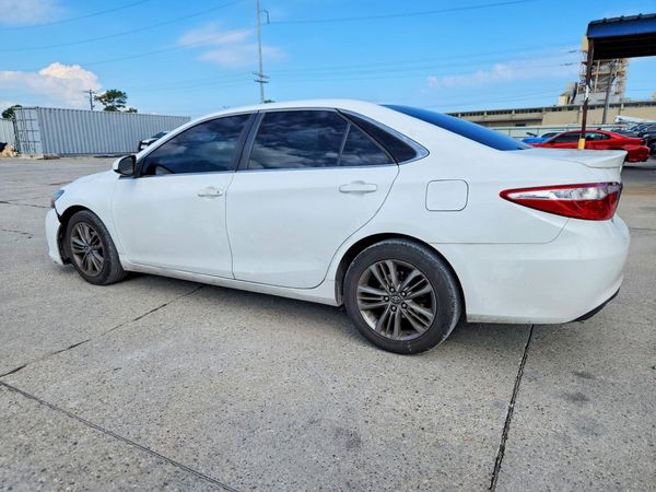 2016 TOYOTA CAMRY