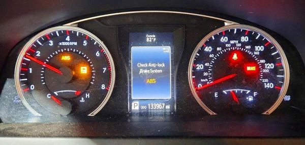 2016 TOYOTA CAMRY