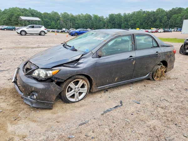 2013 TOYOTA COROLLA — DSFA — Front 3/4