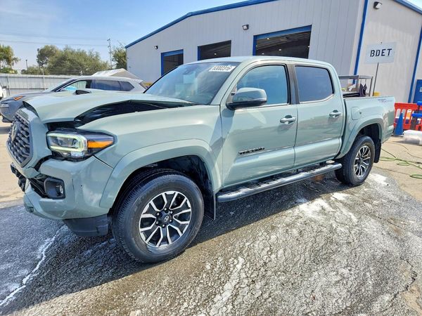 2023 TOYOTA TACOMA SR5