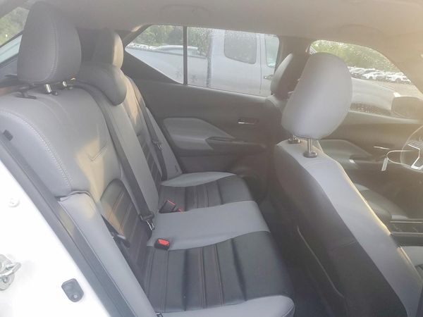 2021 NISSAN KICKS