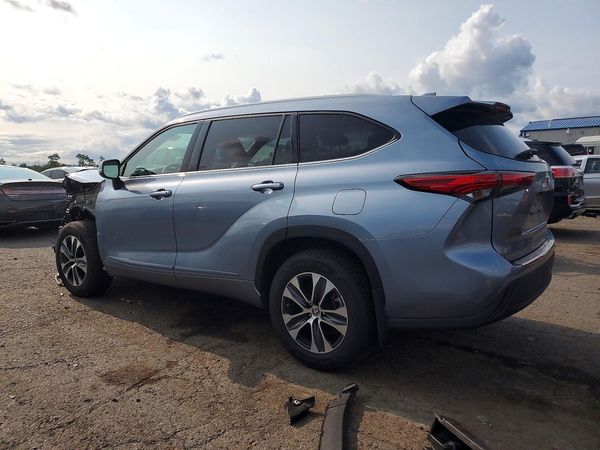 2022 TOYOTA HIGHLANDER