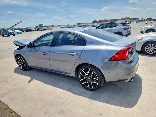 2017 VOLVO S60 Dynamic
