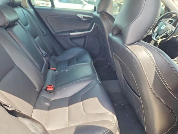 2017 VOLVO S60 Dynamic