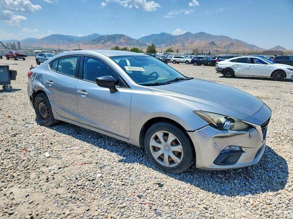 2014 MAZDA 3