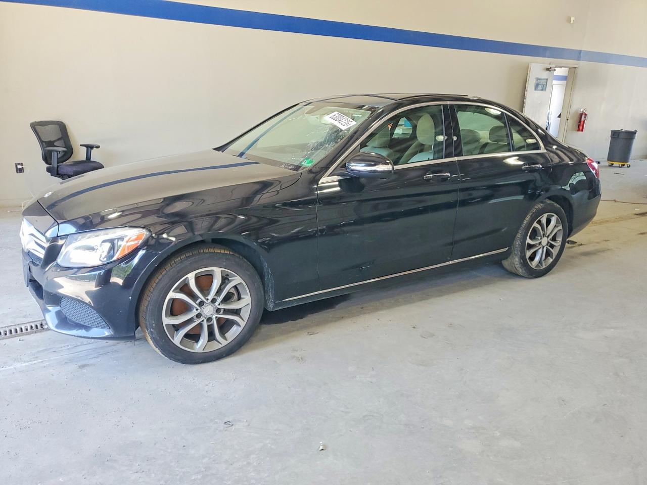 2015 MERCEDES-BENZ C-CLASS 4-MATIC — Front 3/4