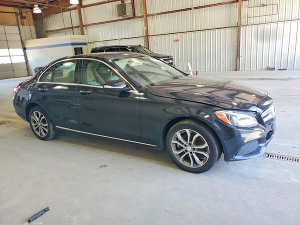 2015 MERCEDES-BENZ C-CLASS 4-MATIC — Passenger 3/4