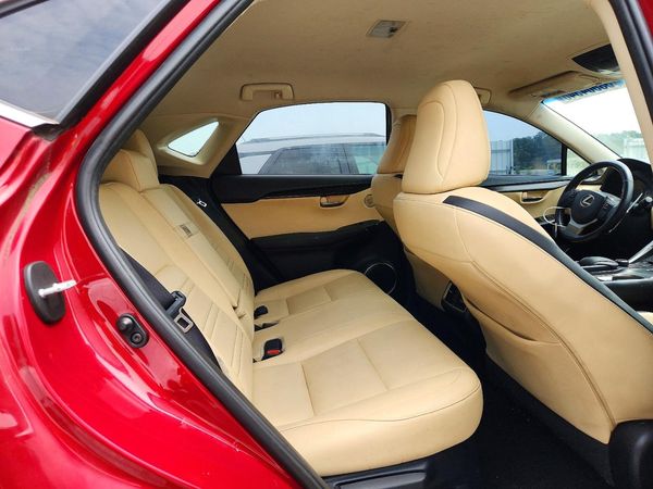 2015 LEXUS NX 200t Luxury
