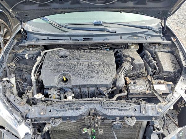 2018 TOYOTA COROLLA L/LE/SE/XLE/XSE — Engine bay