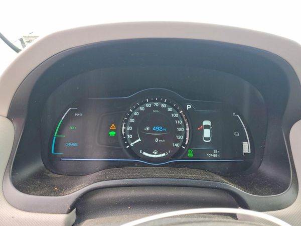 2018 HYUNDAI IONIQ Limited w/Ultimate (HEV)