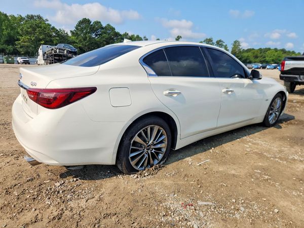 2018 INFINITI Q50