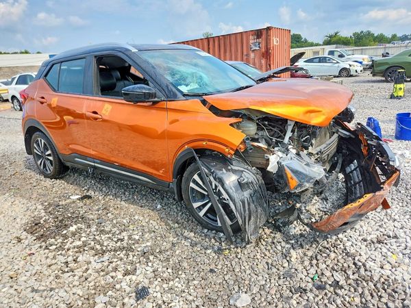 2019 NISSAN KICKS