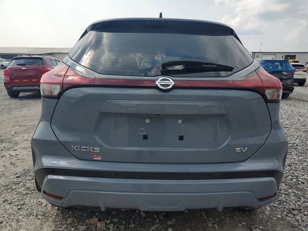 2021 NISSAN KICKS