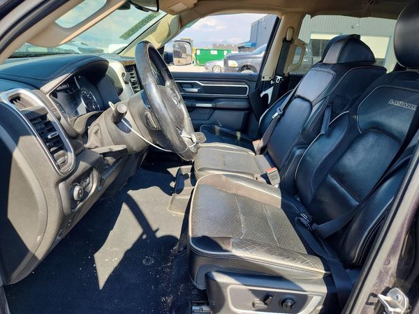 2019 RAM 1500 LARAMIE CREW CAB 4X4