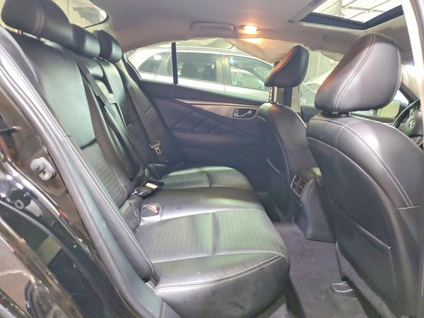 2017 INFINITI Q50
