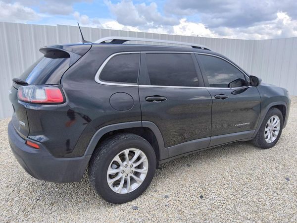 2019 JEEP CHEROKEE LATITUDE FWD
