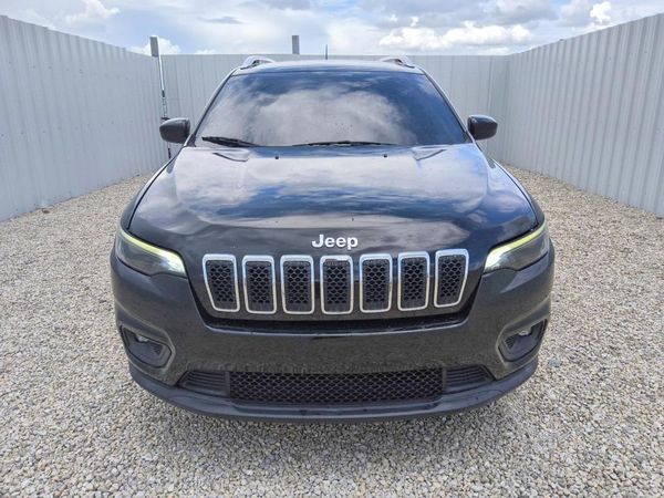2019 JEEP CHEROKEE LATITUDE FWD