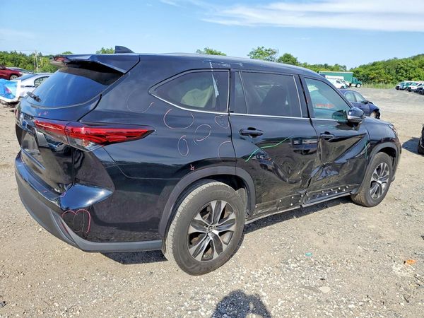 2021 TOYOTA HIGHLANDER