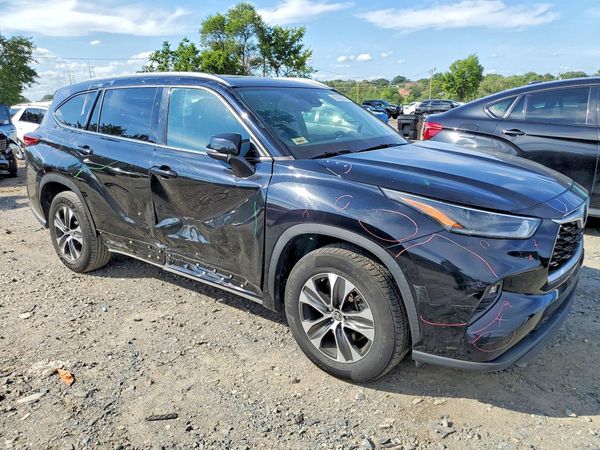 2021 TOYOTA HIGHLANDER