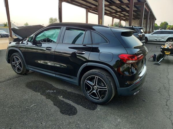 2023 MERCEDES-BENZ GLA