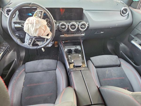 2023 MERCEDES-BENZ GLA