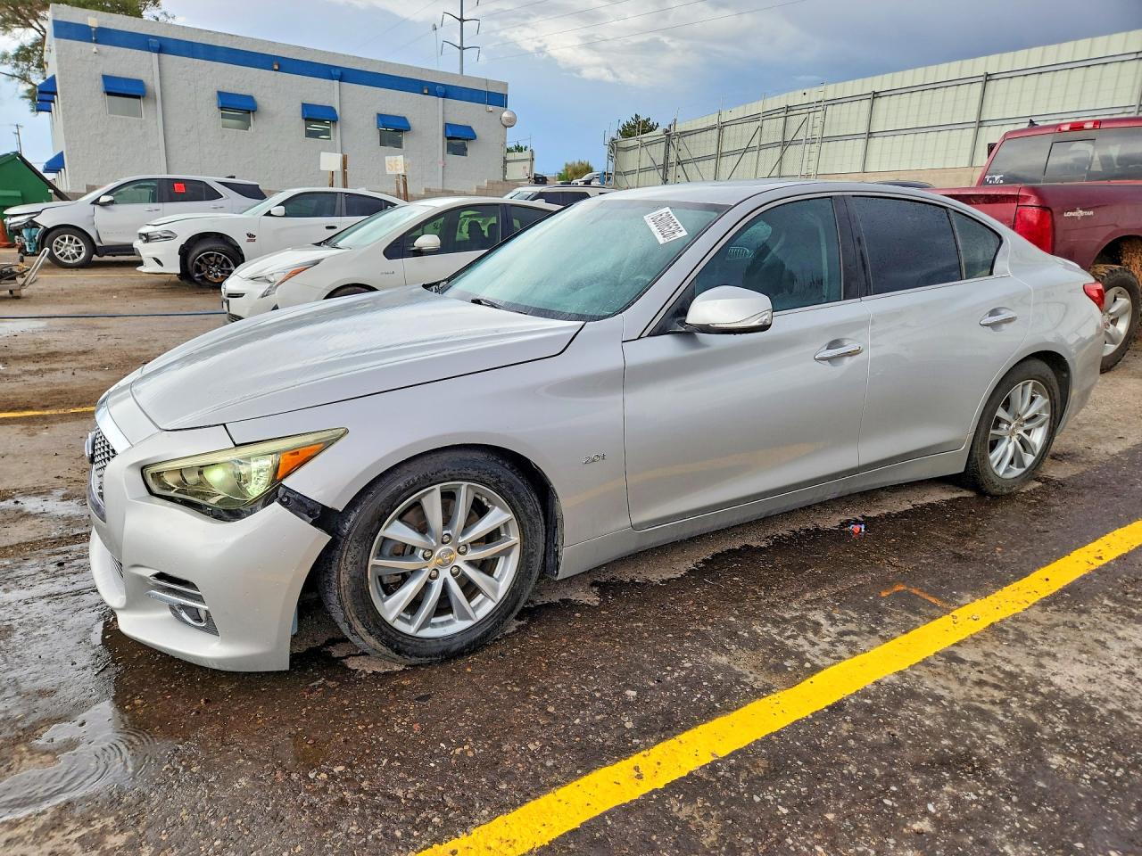 2016 INFINITI Q50