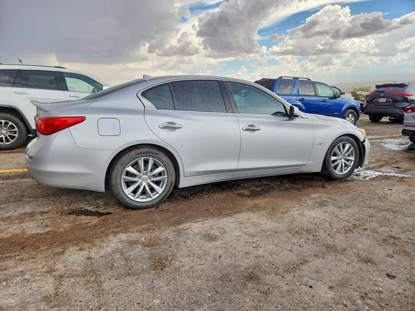 2016 INFINITI Q50