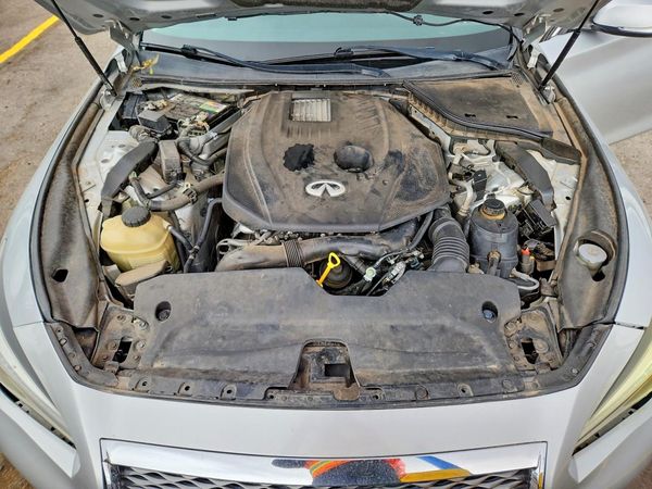 2016 INFINITI Q50