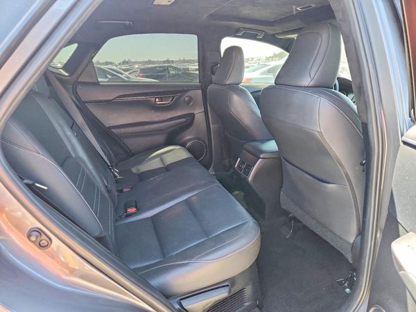 2015 LEXUS NX 200t Luxury