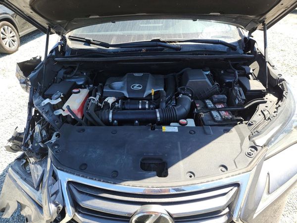 2015 LEXUS NX 200t Luxury