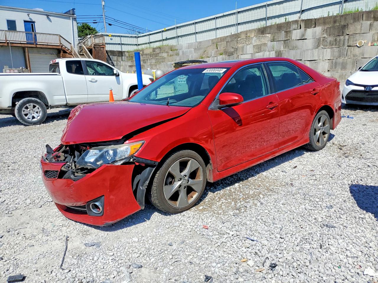2012 TOYOTA CAMRY — Front 3/4
