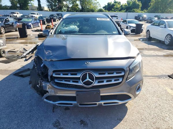 2018 MERCEDES-BENZ GLA