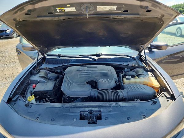 2016 DODGE CHARGER SXT