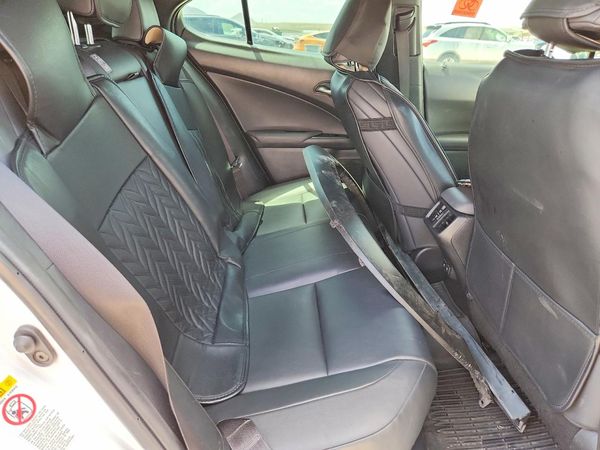 2019 LEXUS UX